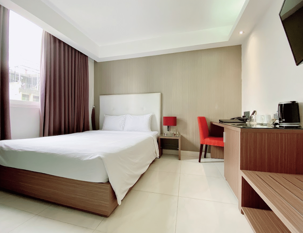 Deluxe Queen (có cửa sổ) #1