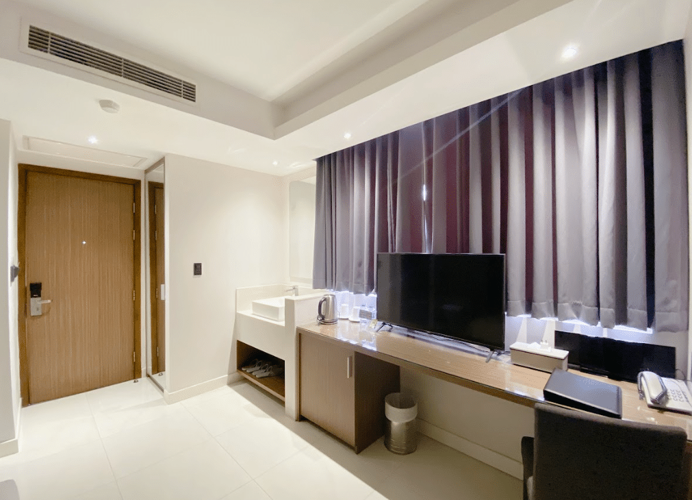 Premier Queen (có cửa sổ) #3