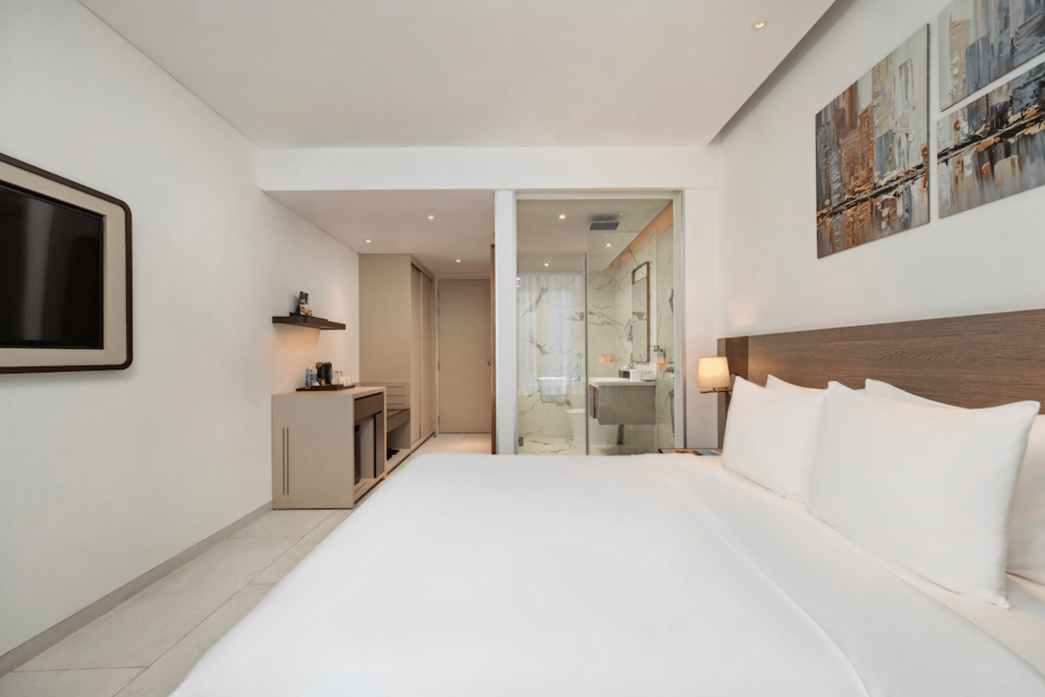 Deluxe Room #1