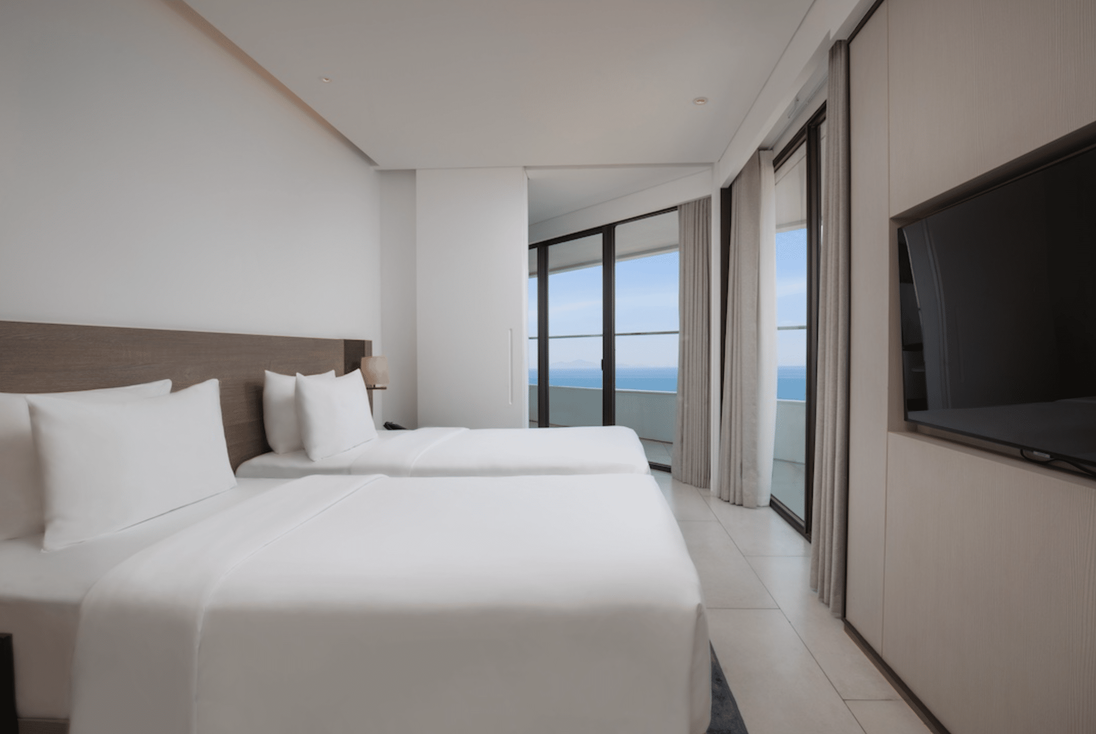 Family Room Ocean View #3