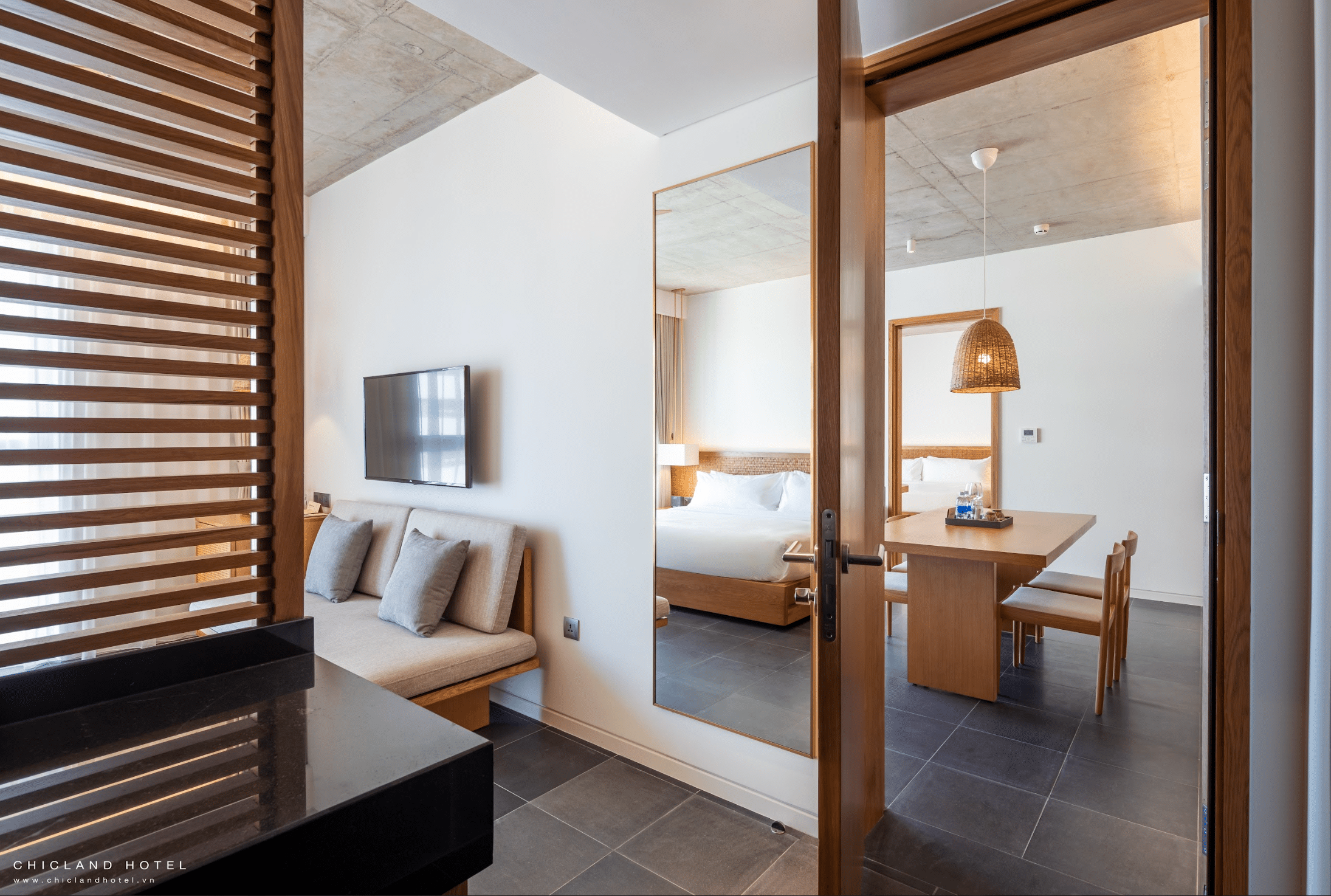 Nho Biển (Double + Double/Twin)  Two Bedroom Apartment with Balcony #4