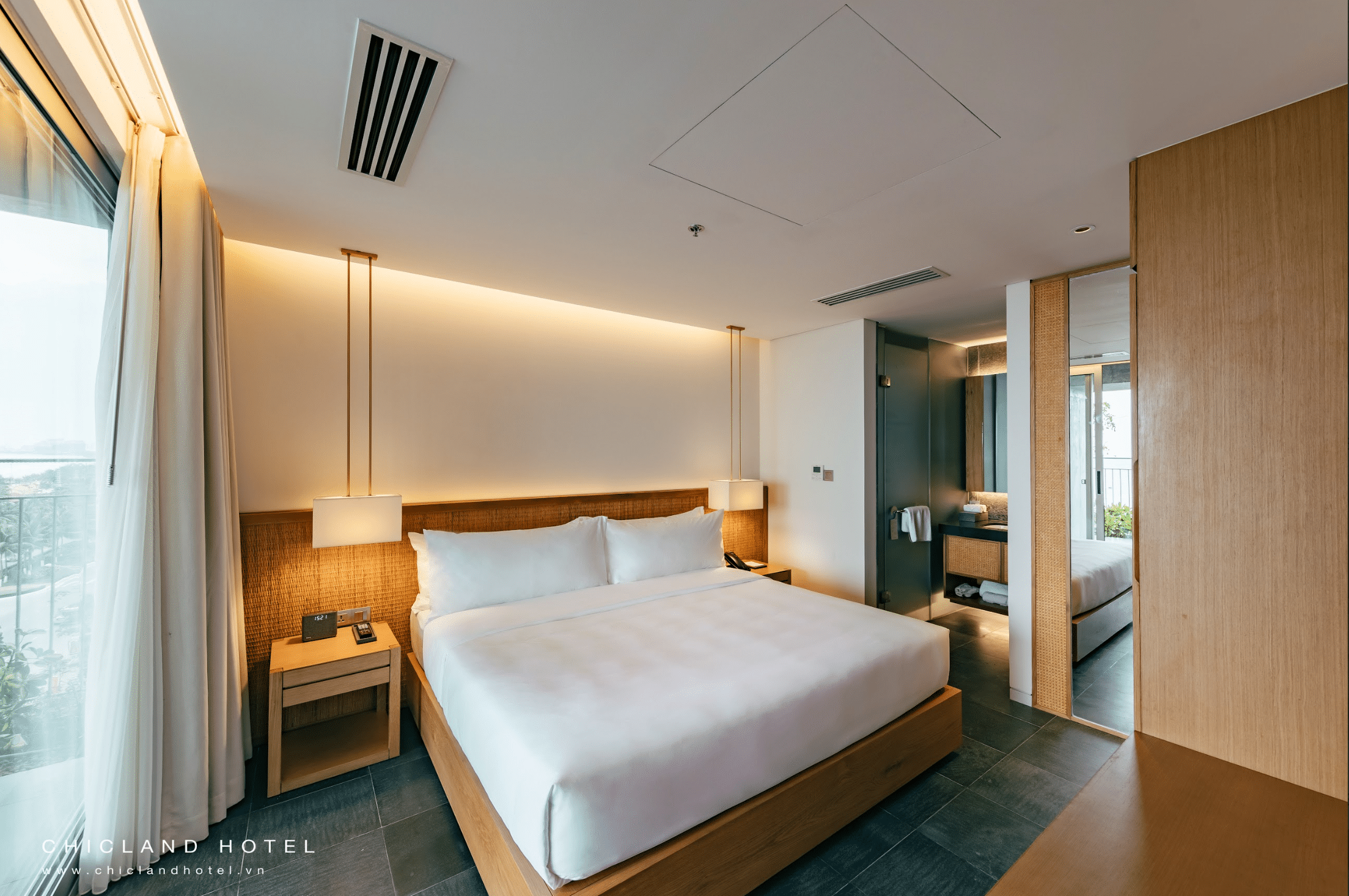Nho Biển Ocean (Double + Double/Twin)  Two Bedroom Ocean Front Apartment with Balcony #5