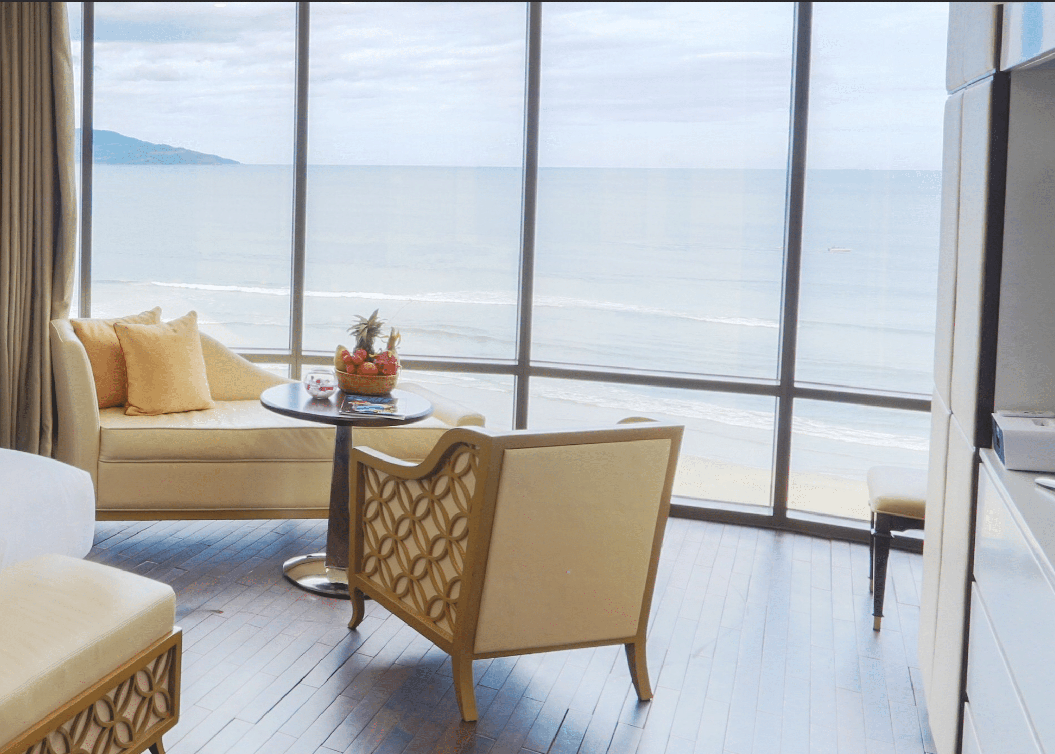 Premier Suite Beachfront #1