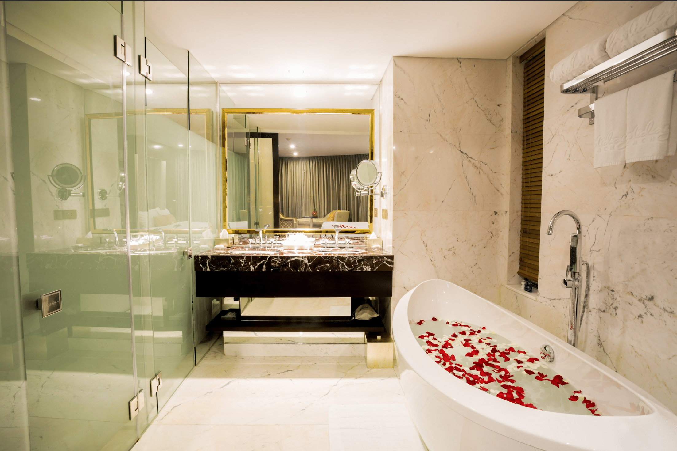 Premier Suite Beachfront #2