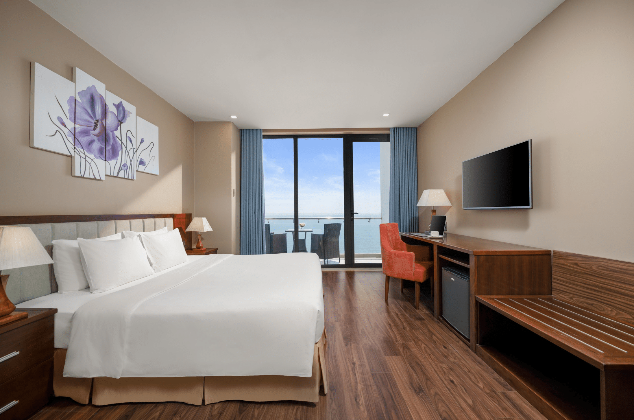 Junior Sea View with Balcony #2