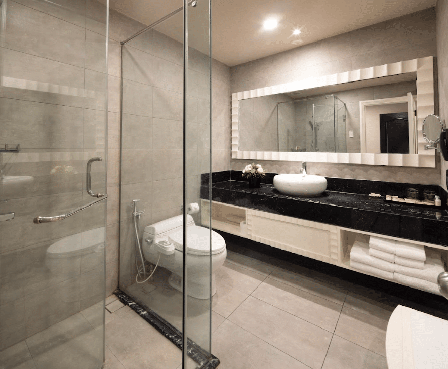 Family Suite (1 King + 2 Sofa-beds) #2