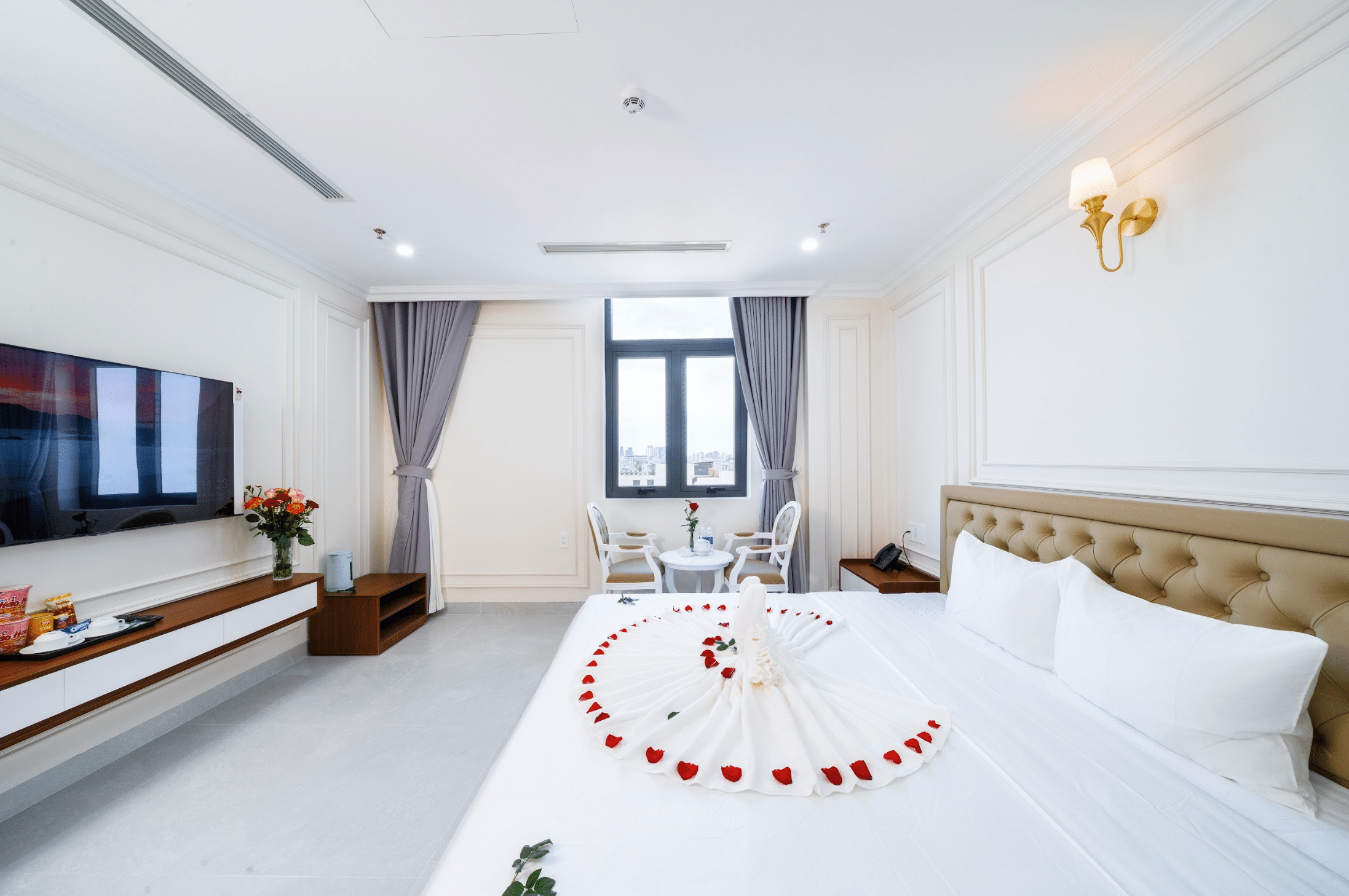 Tourane Suite #2