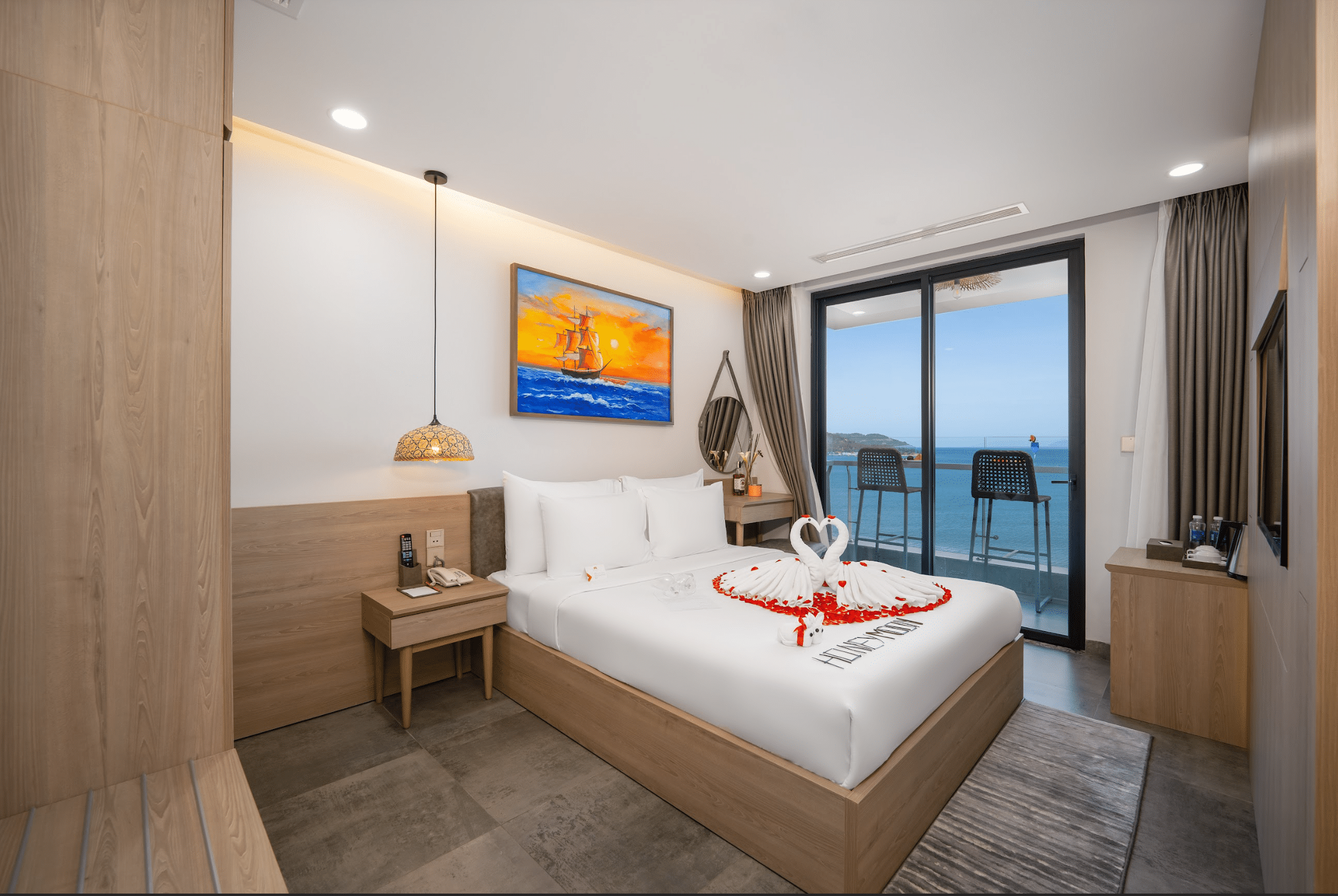 Deluxe Double Ocean Balcony #1