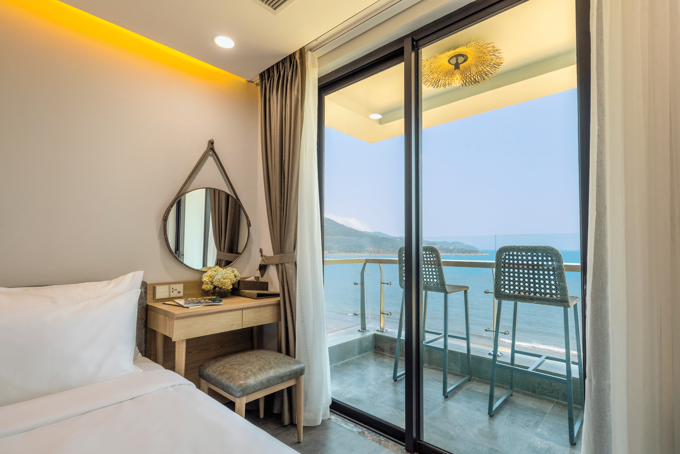 Deluxe Double Ocean Balcony #5