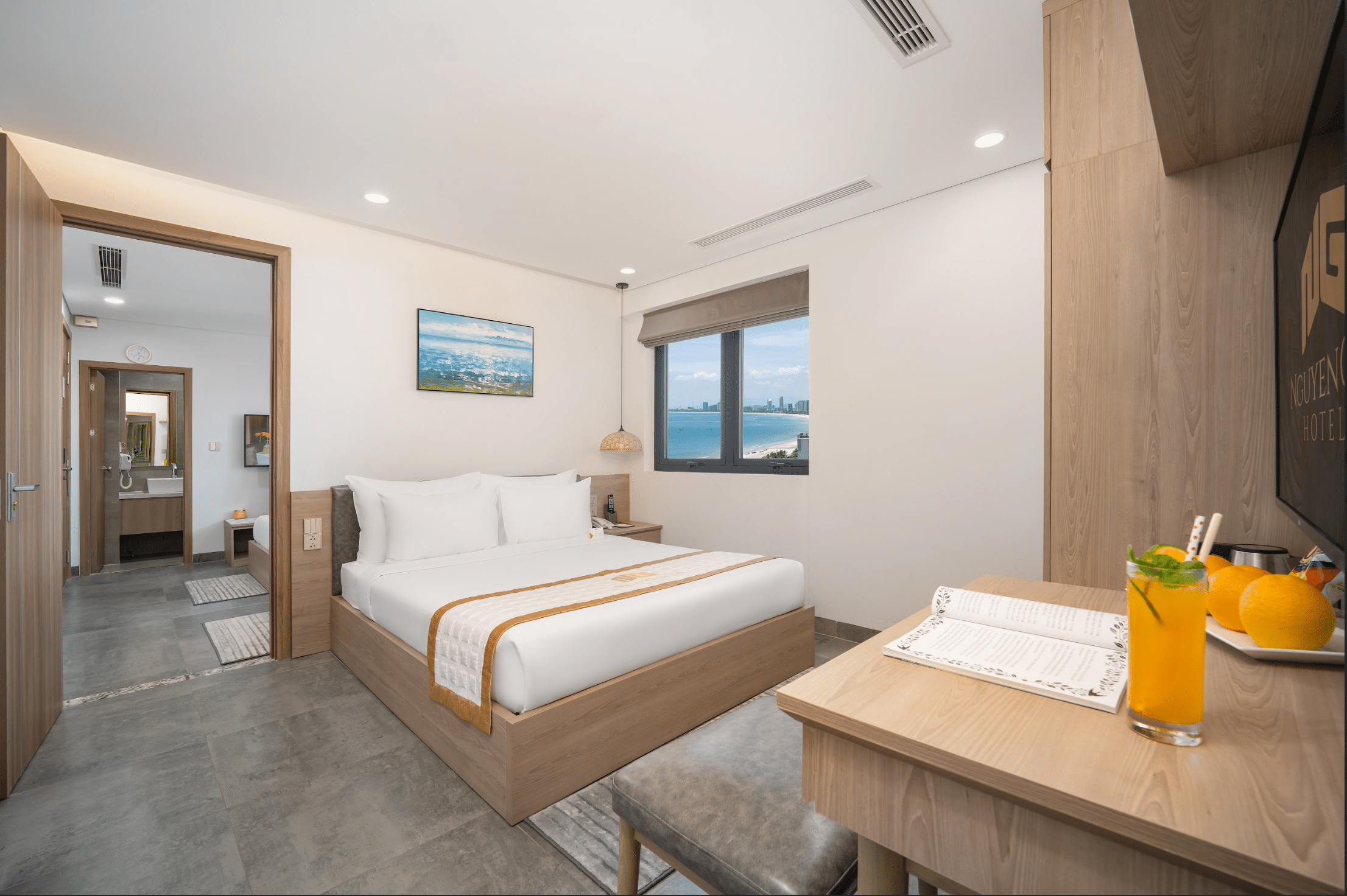 Family Room Sea View #2