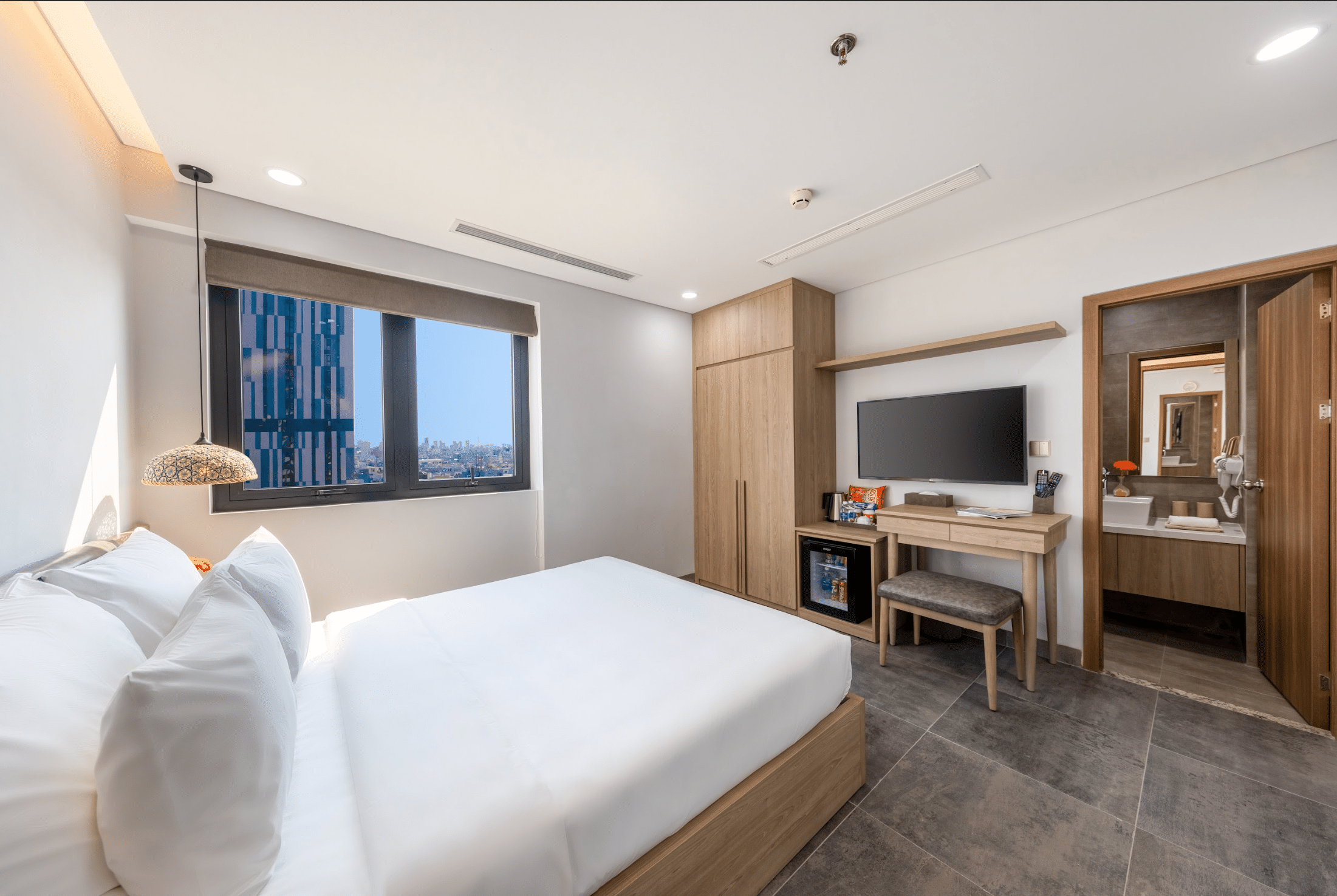 Family Room Sea View #5