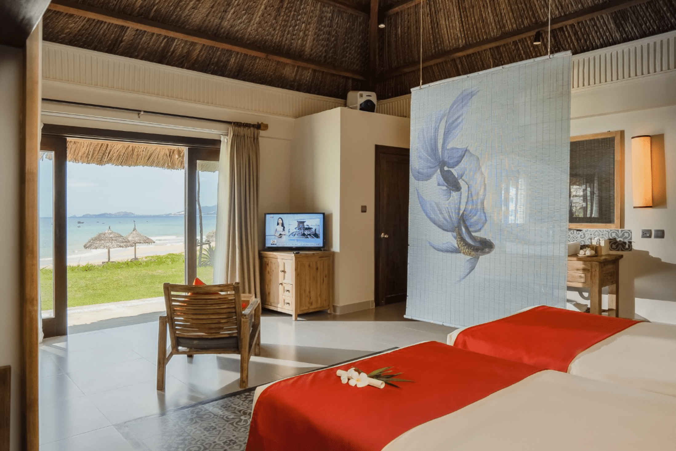 Deluxe Beach Front Bungalow #3
