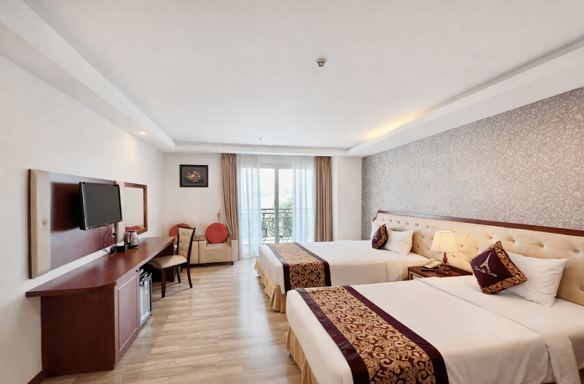 EXECUTIVE BALCONY SEAVIEW #1