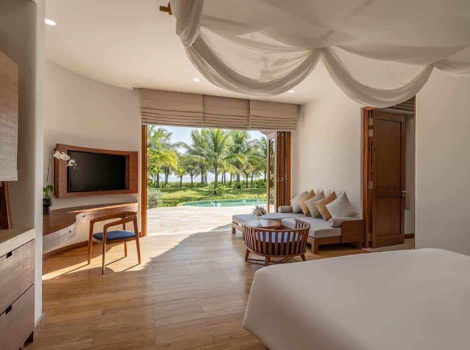 Beach Front Four-Bedroom Pool Villa #1