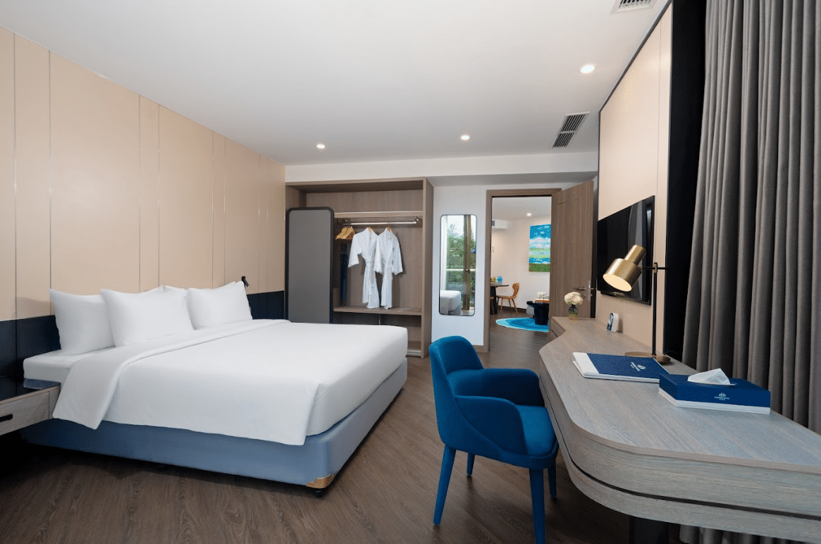 Family Suite Balcony Ocean (Double) #2