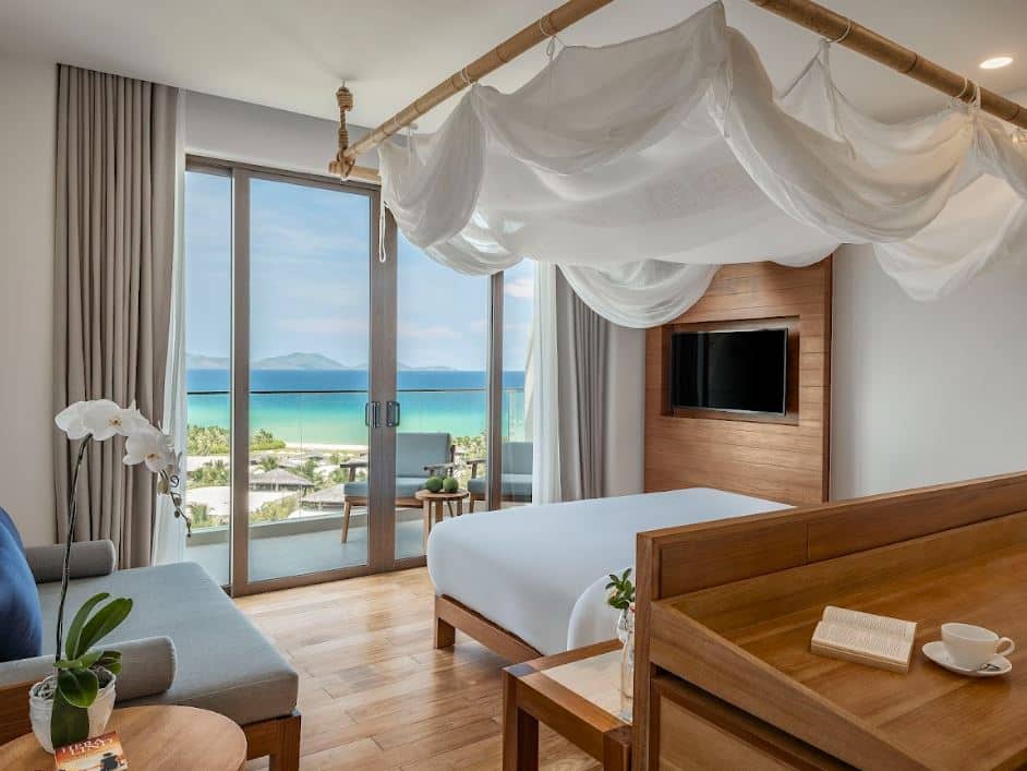 Seaview One-Bedroom Suite #2