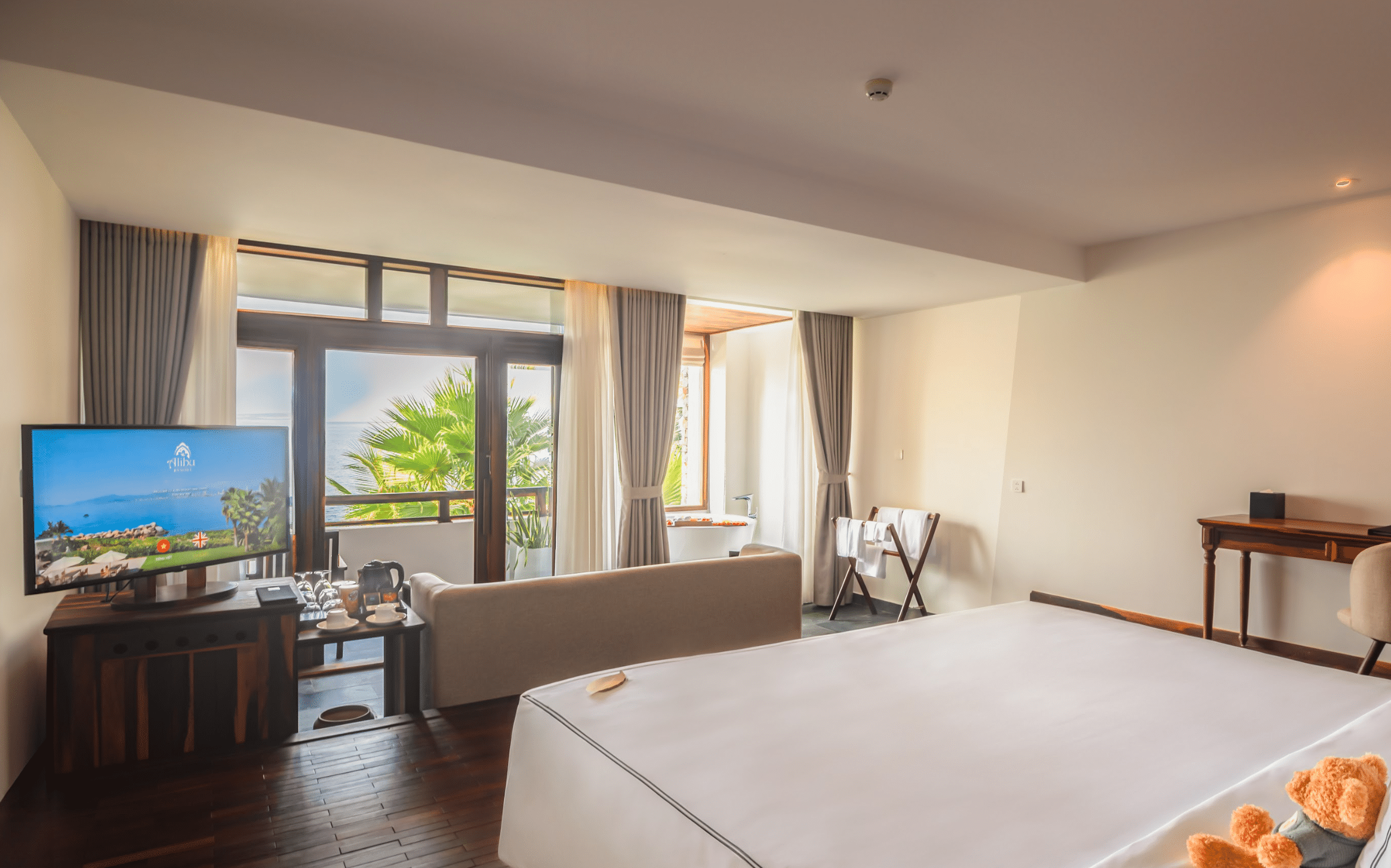 Executive Ocean Suite (King) #5