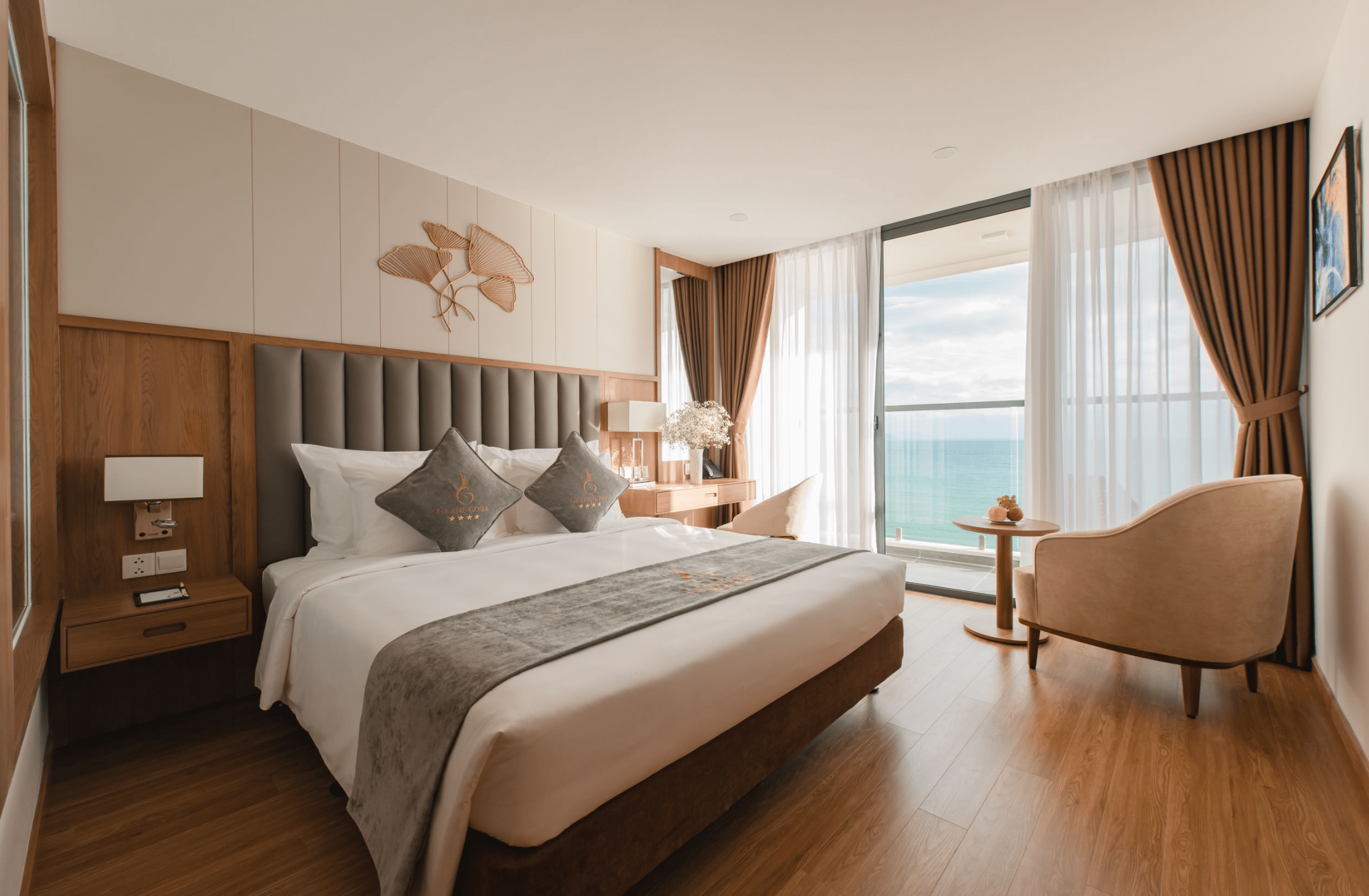Deluxe Ocean View #9