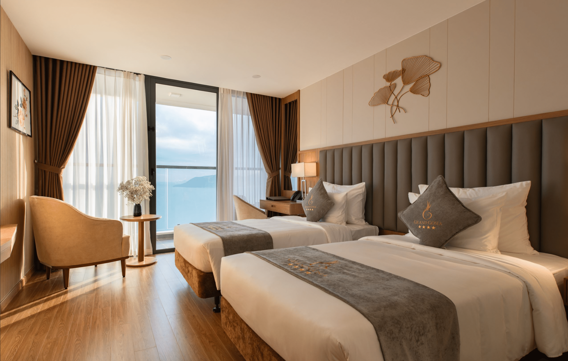 Deluxe Ocean View #5