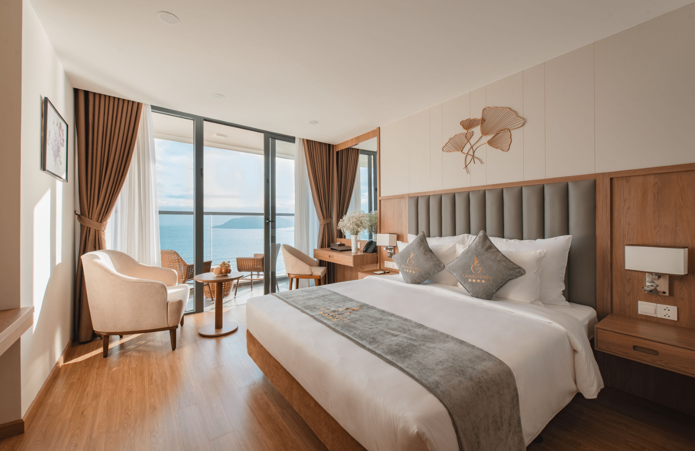 Deluxe Ocean View #7