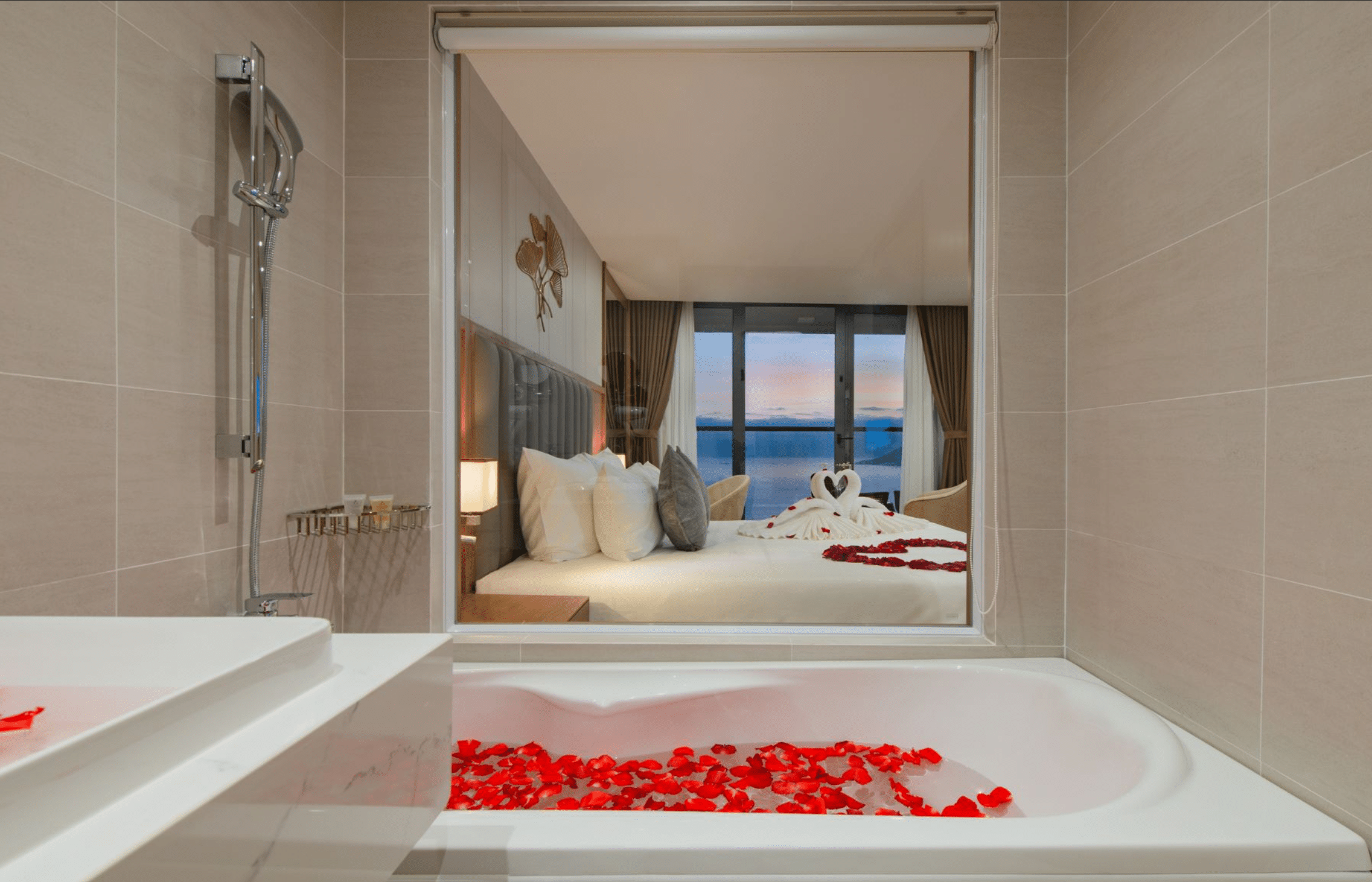 Premier Deluxe Ocean View #3