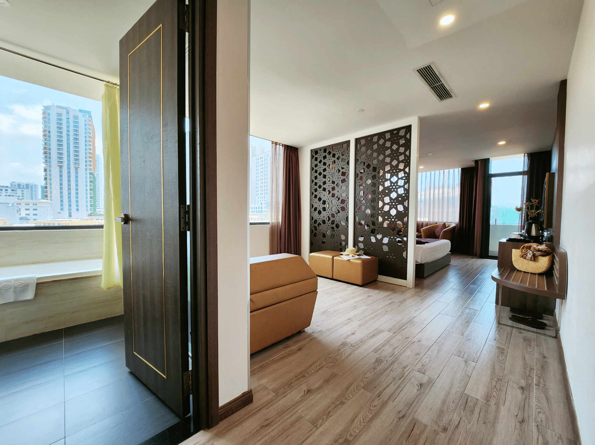 Junior Suite #7