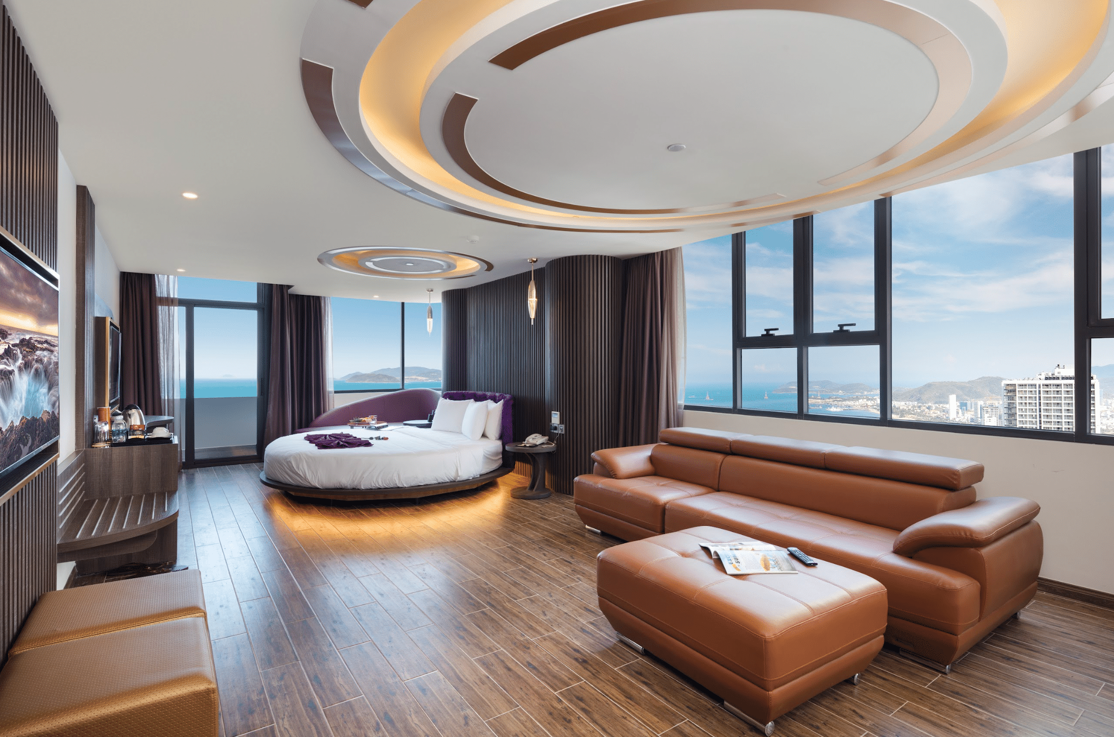 Grand Suite #3