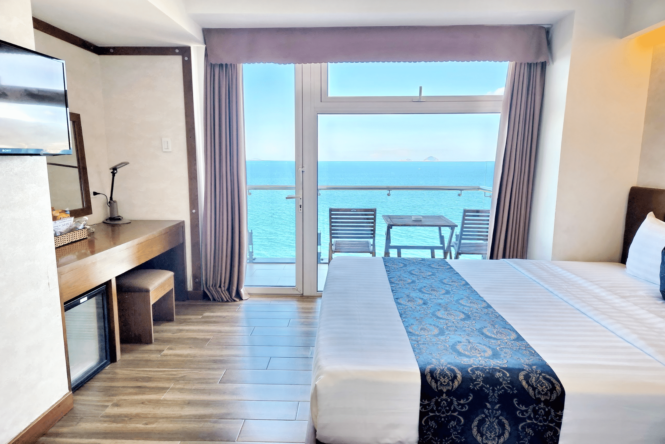 Family Balcony Sea View #2