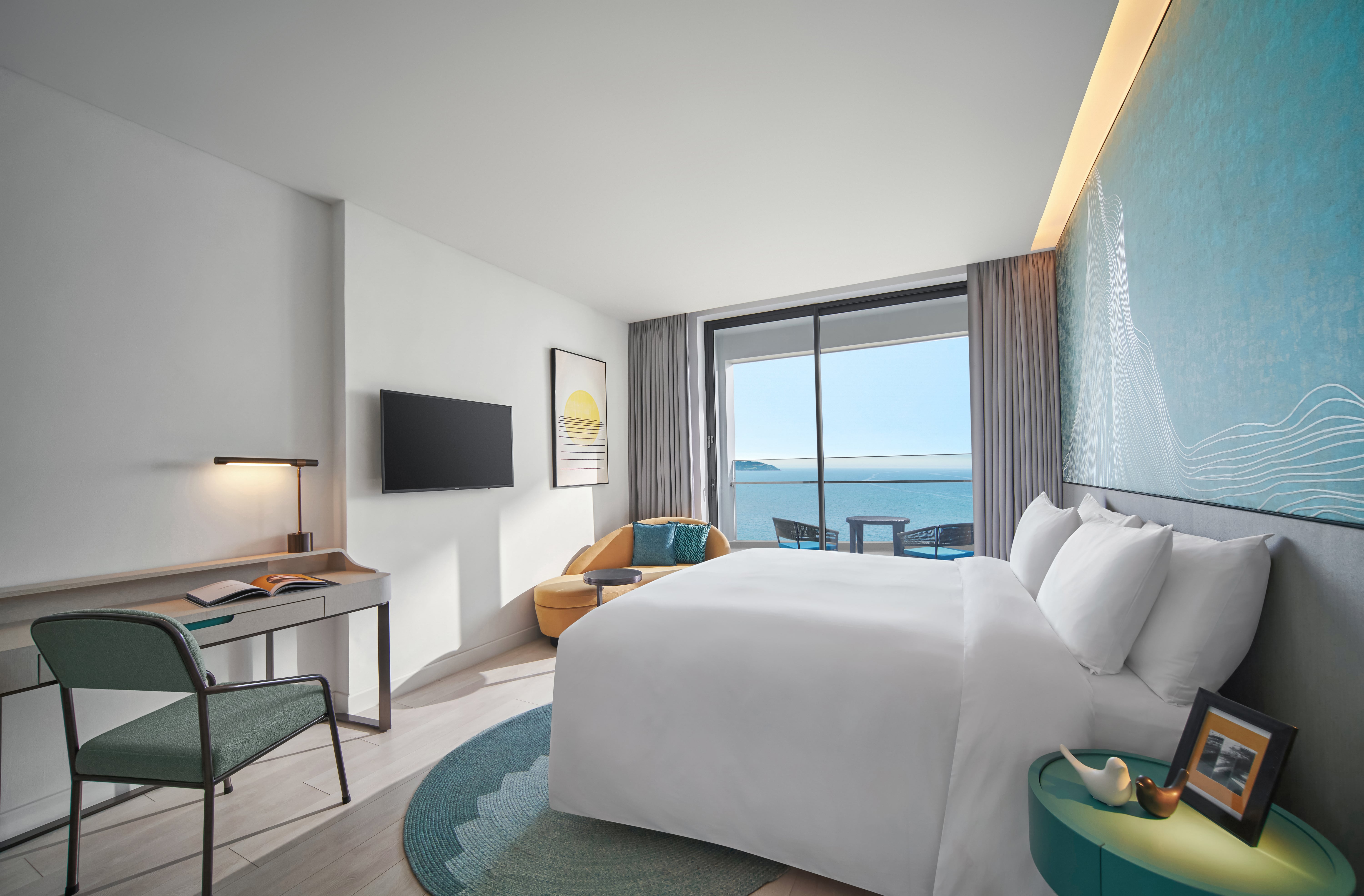 King Bed Deluxe Room Sea View #5