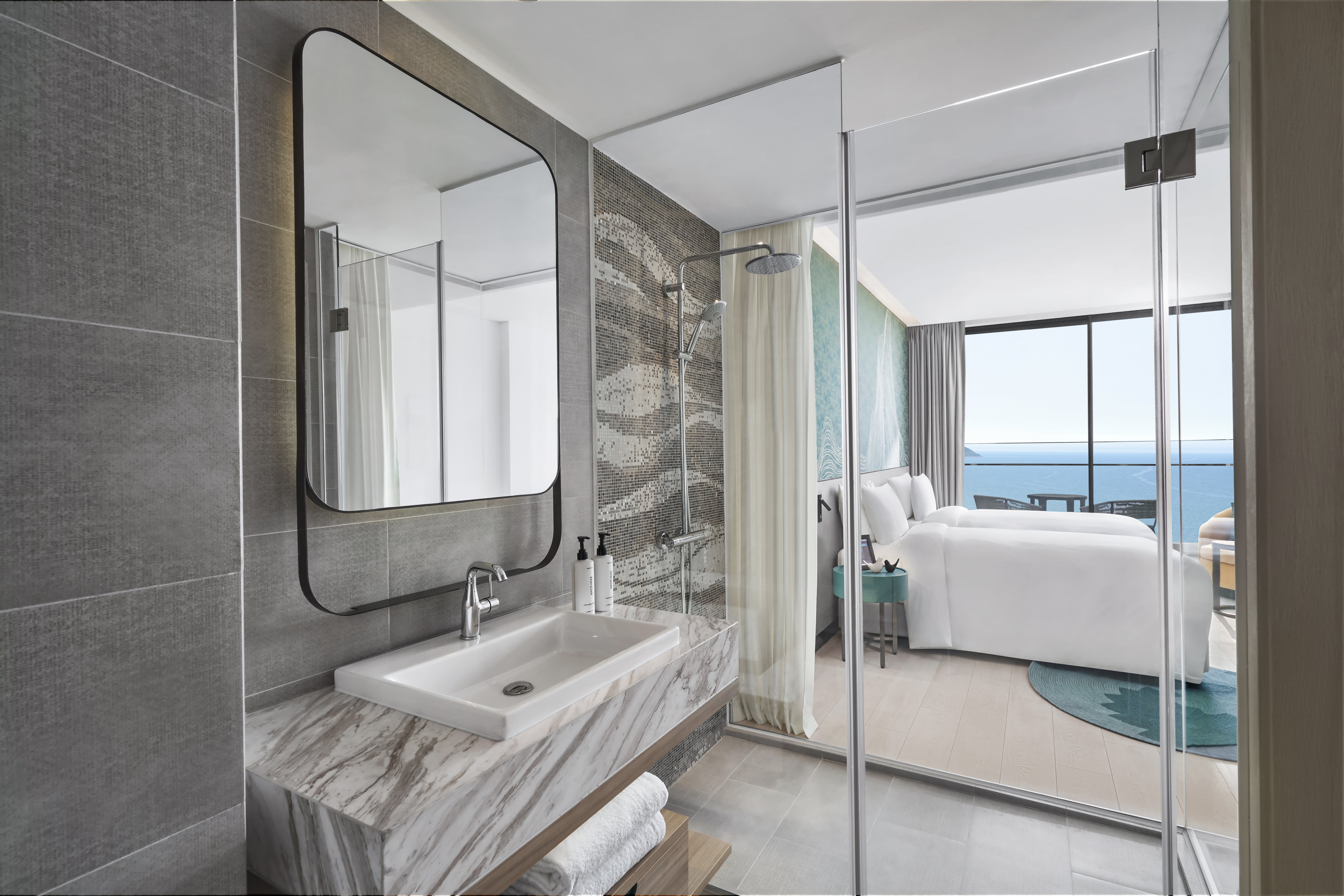 2 Single Beds Deluxe Room Sea View #3